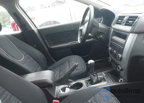 2011 Ford Fusion Se z USA, uszkodzony, nr VIN 3FAHP0HA3BR289492